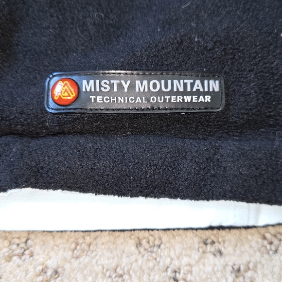 Misty mountain reversible jacket - Picture 9 of 10